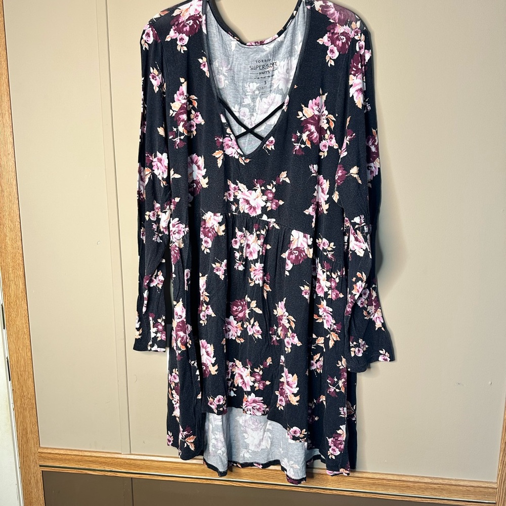 Torrid Black Floral V-Neck Blouse
